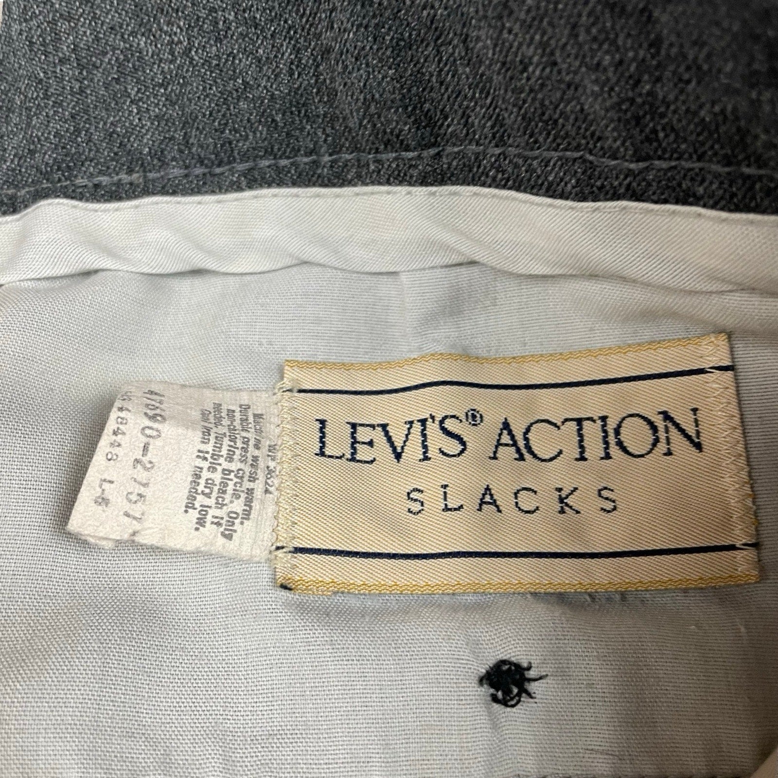 70s VTG DARK GREY LEVIS ACTION SLACKS PANTS USA MADE MENS (36X29)