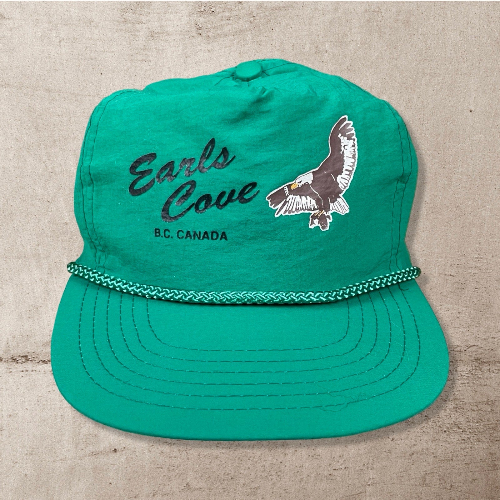 90s VTG EARLS COVE BRITISH COLUMBIA CANADA EAGLE GREEN TRUCKER HAT (OS)