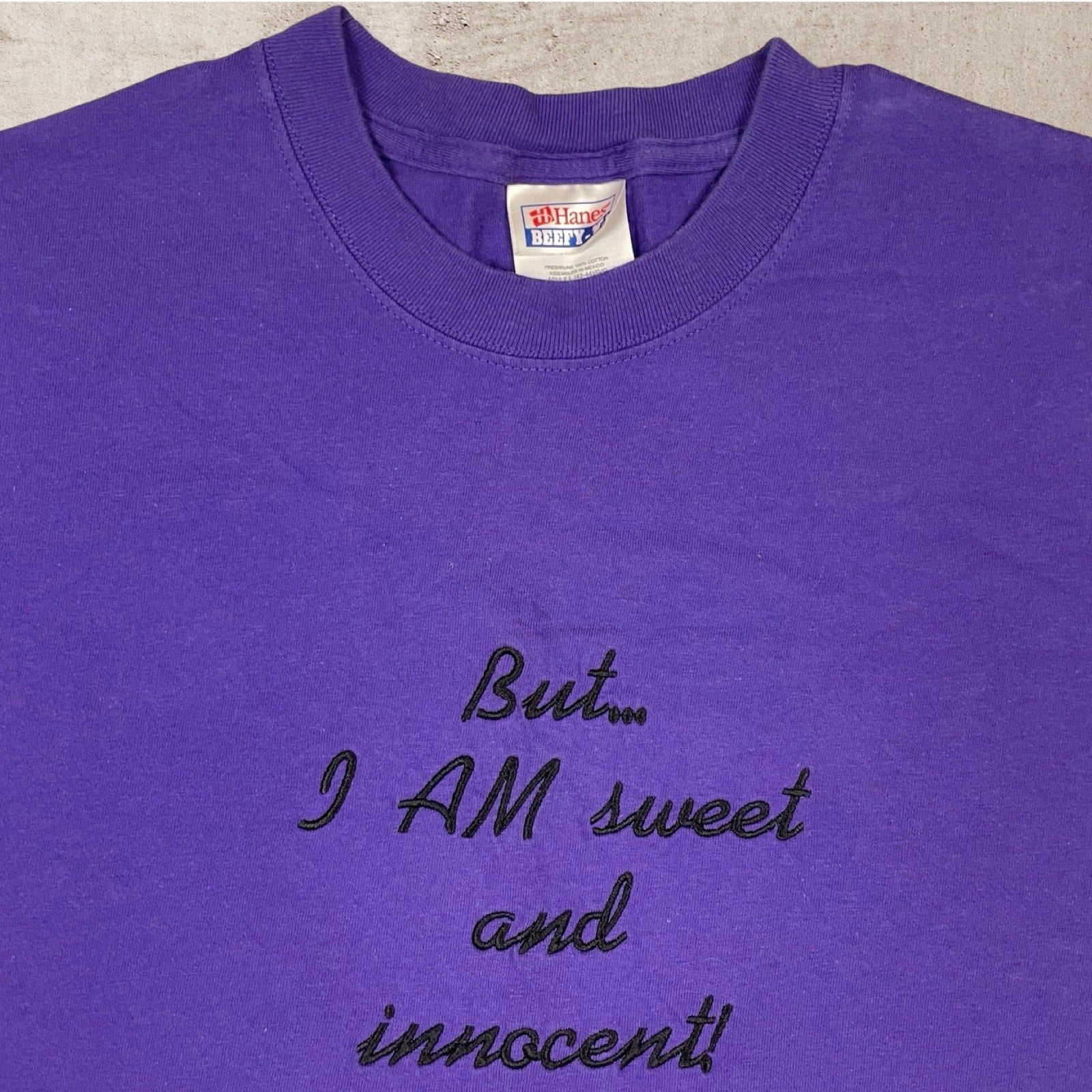 Y2K VTG BUT I AM SWEET AND INNOCENT HUMOR STATEMENT T-SHIRT (L)