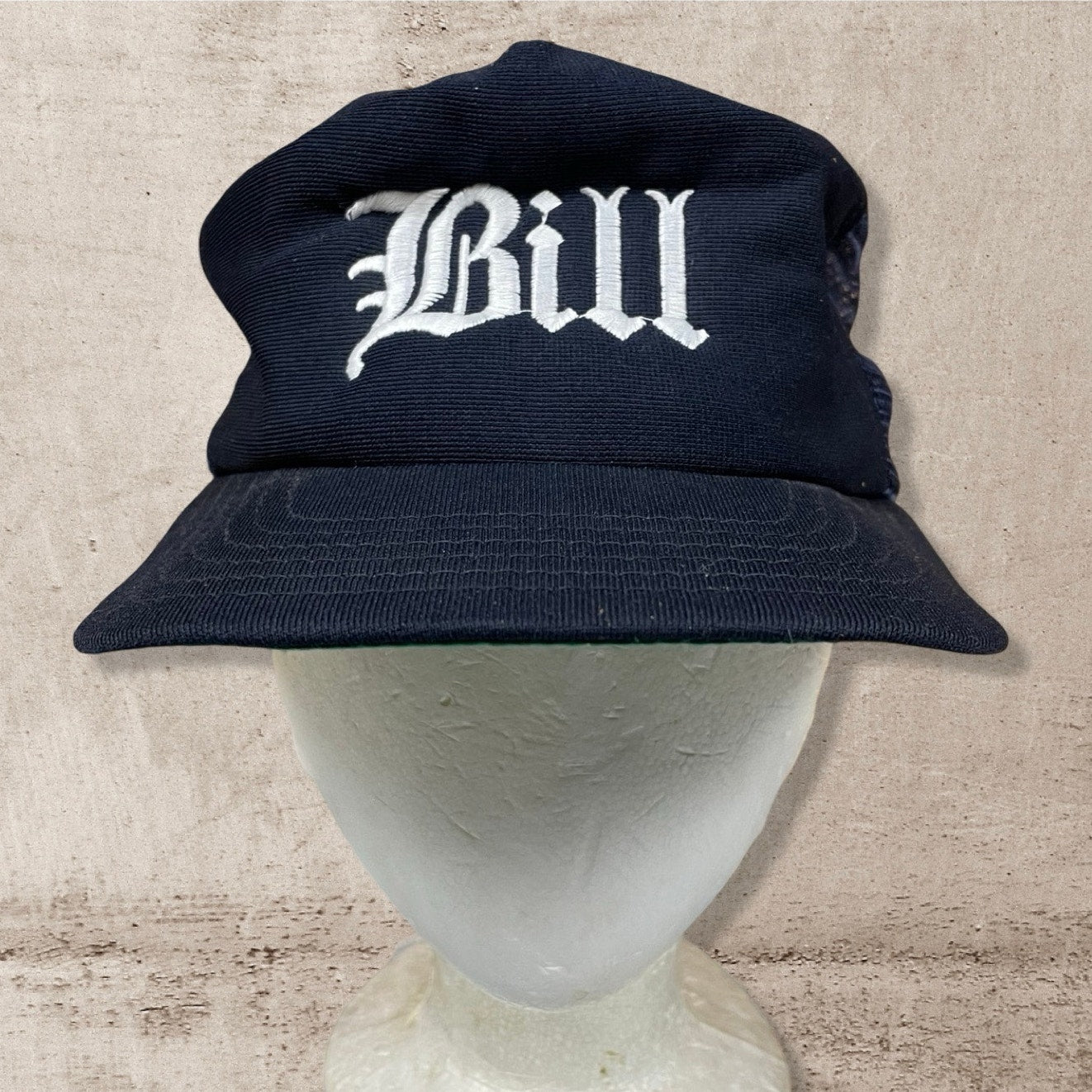 VINTAGE 90S NEW ERA BILL FONT TRUCKER HAT CAP USA NAVY BLUE (OS)