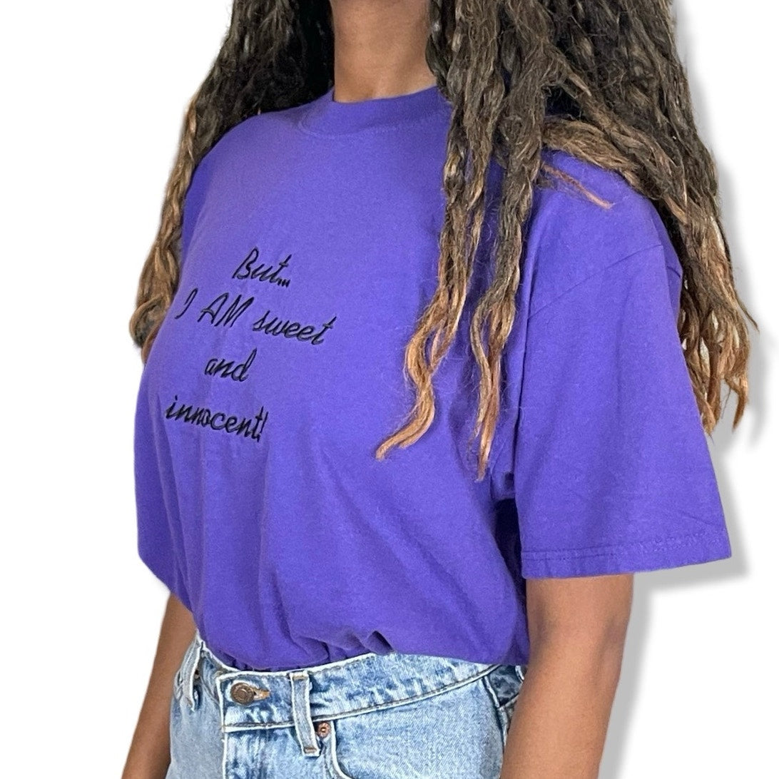 Y2K VTG BUT I AM SWEET AND INNOCENT HUMOR STATEMENT T-SHIRT (L)