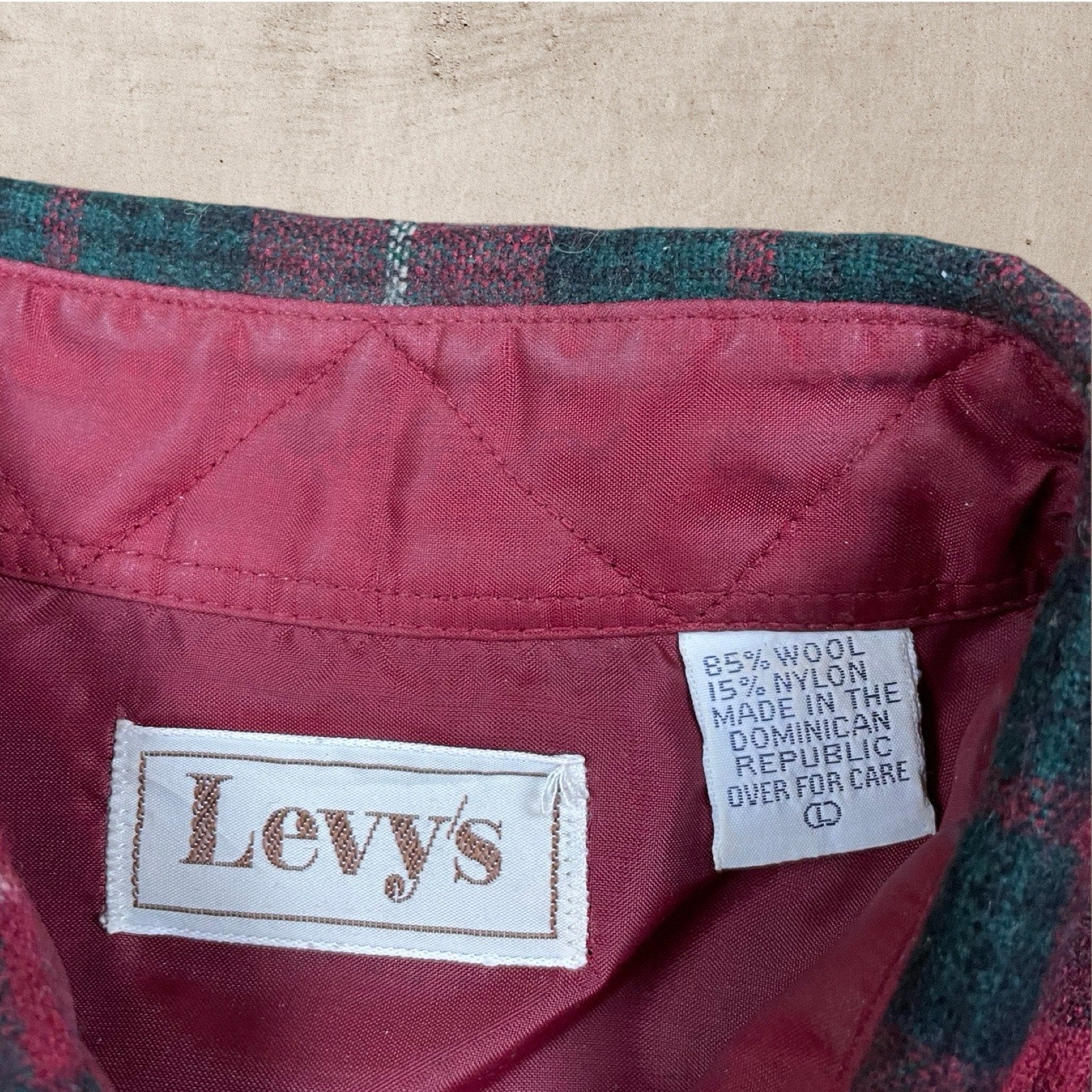 90s VTG LEVYS WOOL CHECKERED FLANNEL WORK SHIRT LIGHTLY DISTRESSED XL/L