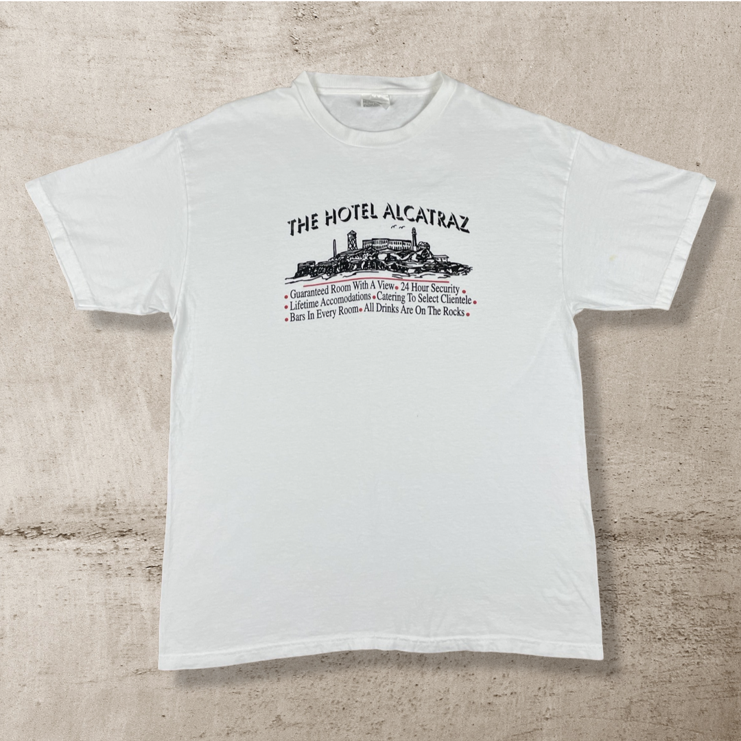 90s HOTEL ALCATRAZ PRISON HUMOR T-SHIRT (L)