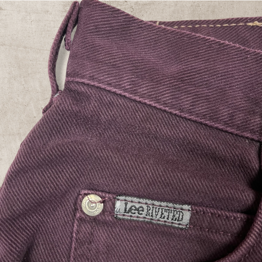 90s VINTAGE LEE RIVETED RIDER "MOM JEANS" (W8)