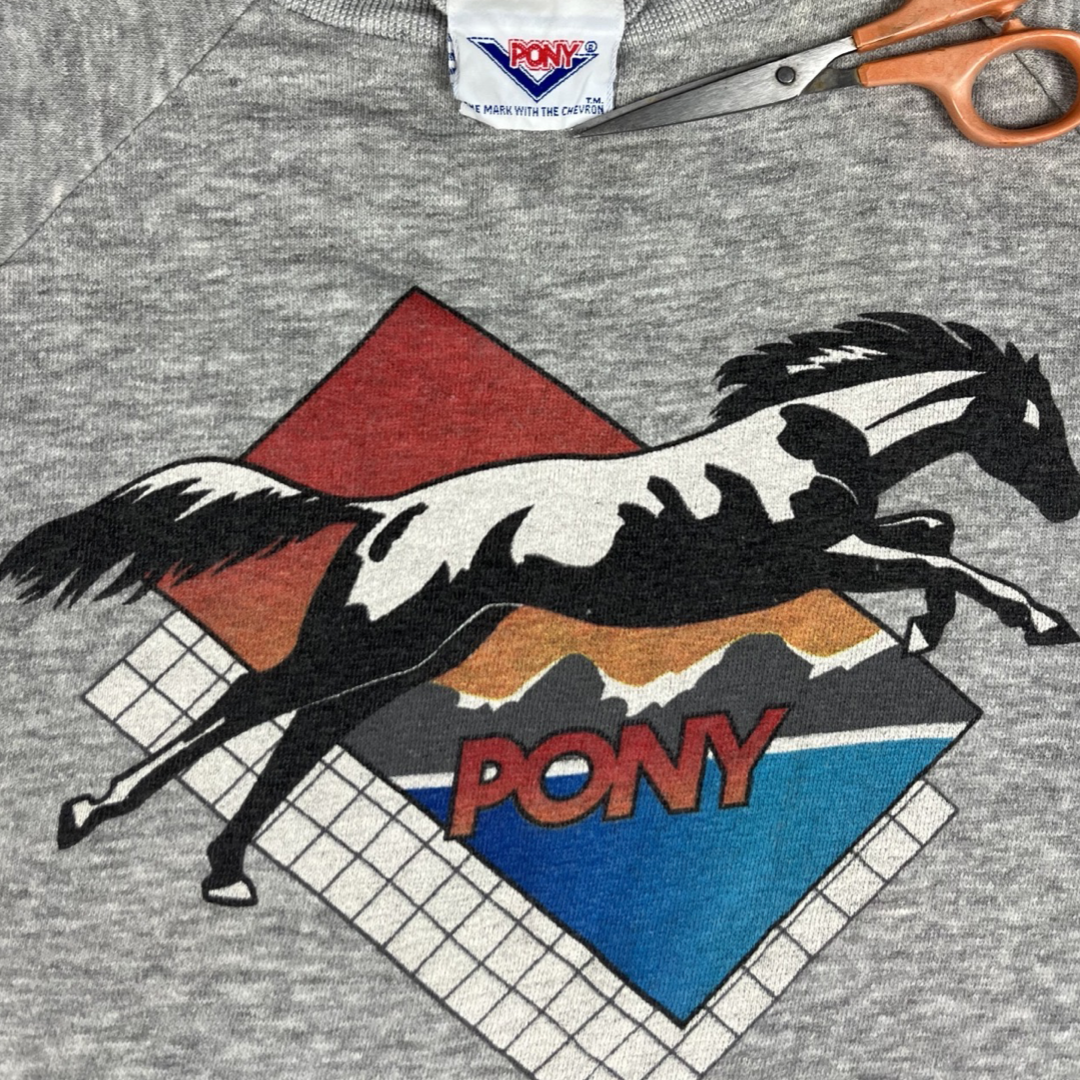 80s VINTAGE CHEVRON PONY LOGO SWEATSHIRT (M/S)