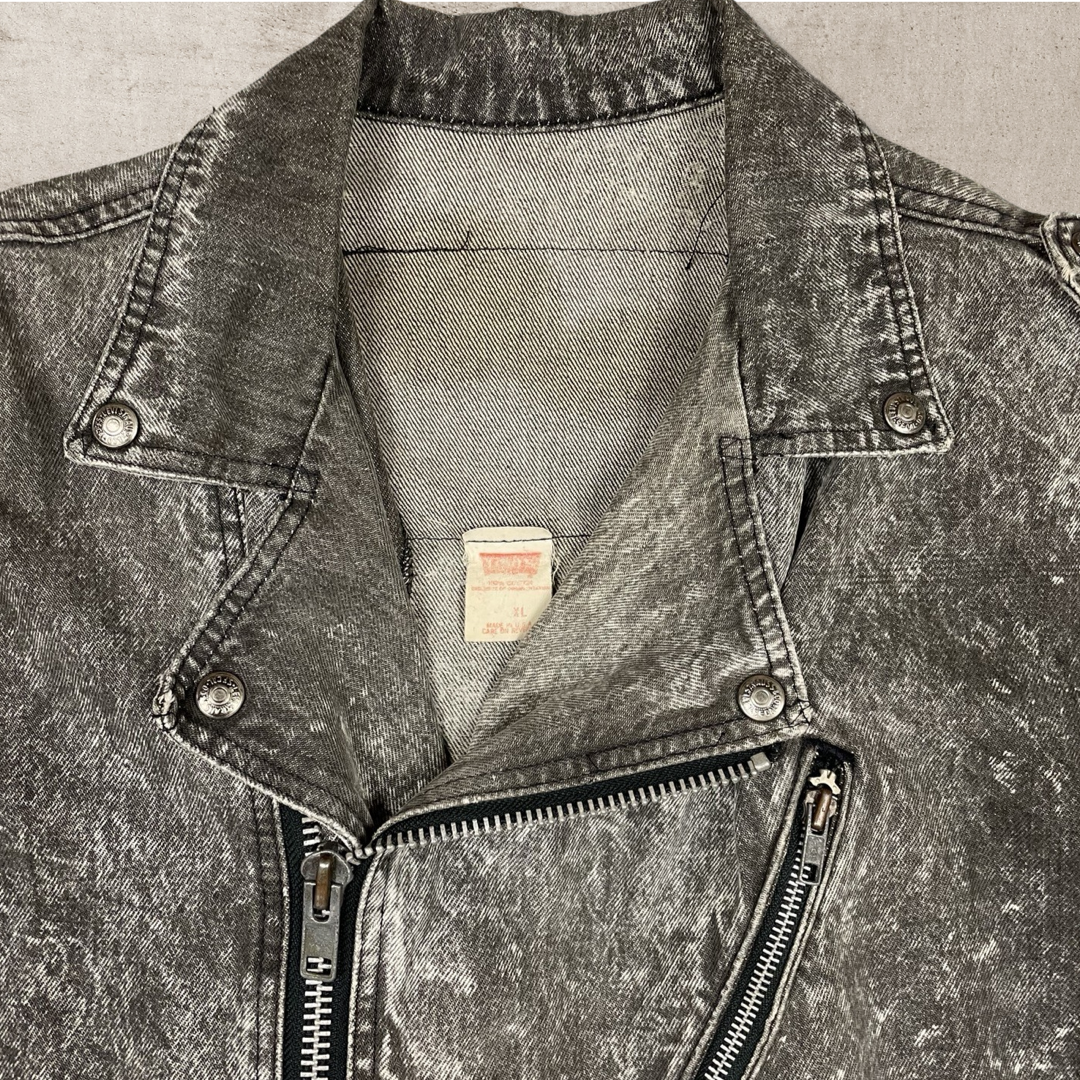 80s VINTAGE LEVI'S BIKER MOTORCYCLE DENIM JACKET (XL)