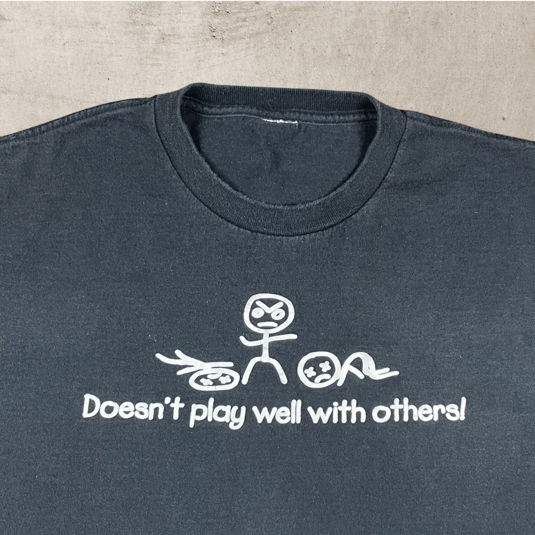 Y2K DOESN'T PLAY WELL WITH OTHERS HUMOR T-SHIRT (M/L)