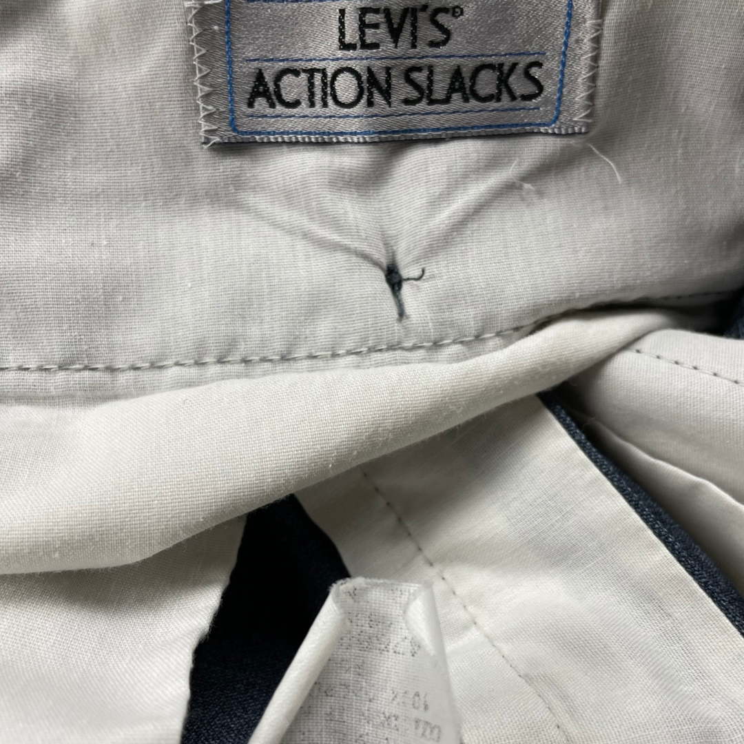 90s USA LEVI'S ACTION SLACKS (32X32)