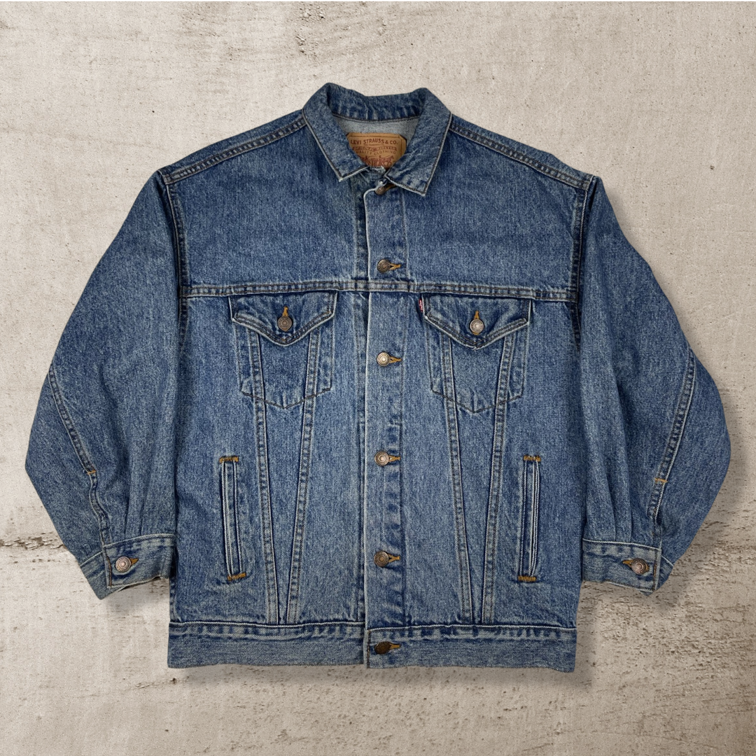 1990 VINTAGE LEVI'S DENIM TRUCKER JACKET (W-"XL")