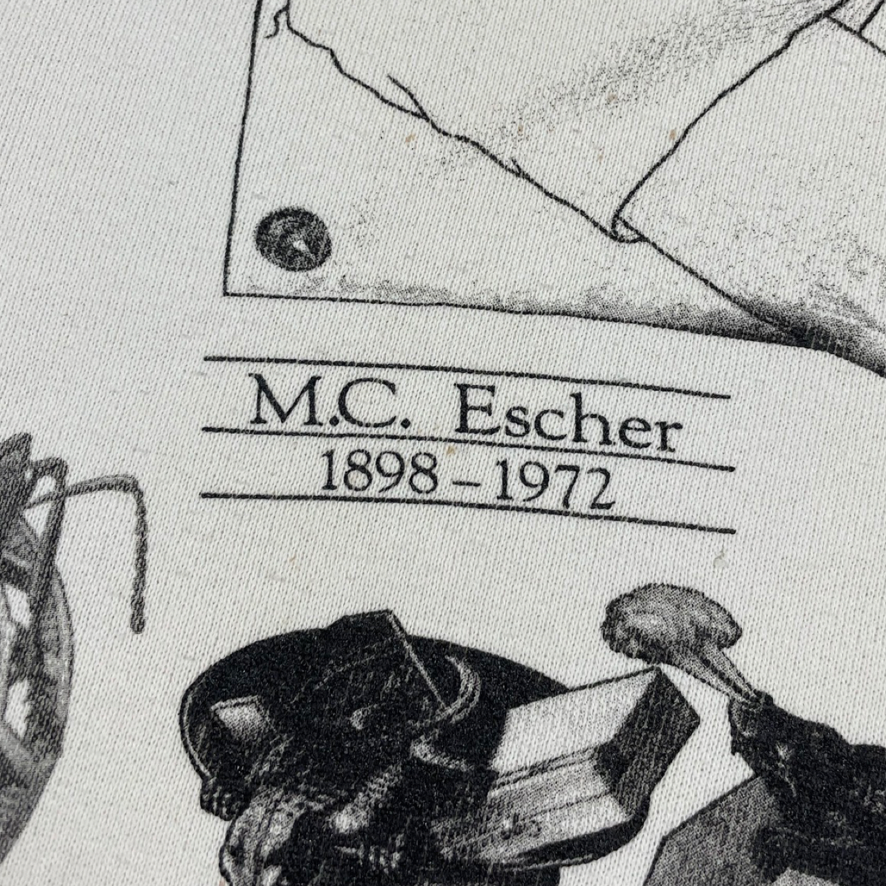 1991 VINTAGE M.C. ESCHER ART SWEATSHIRT (M)